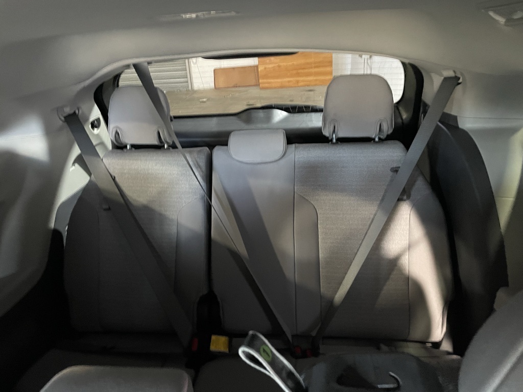 Thumbnail: 2025 Toyota Sienna - 22