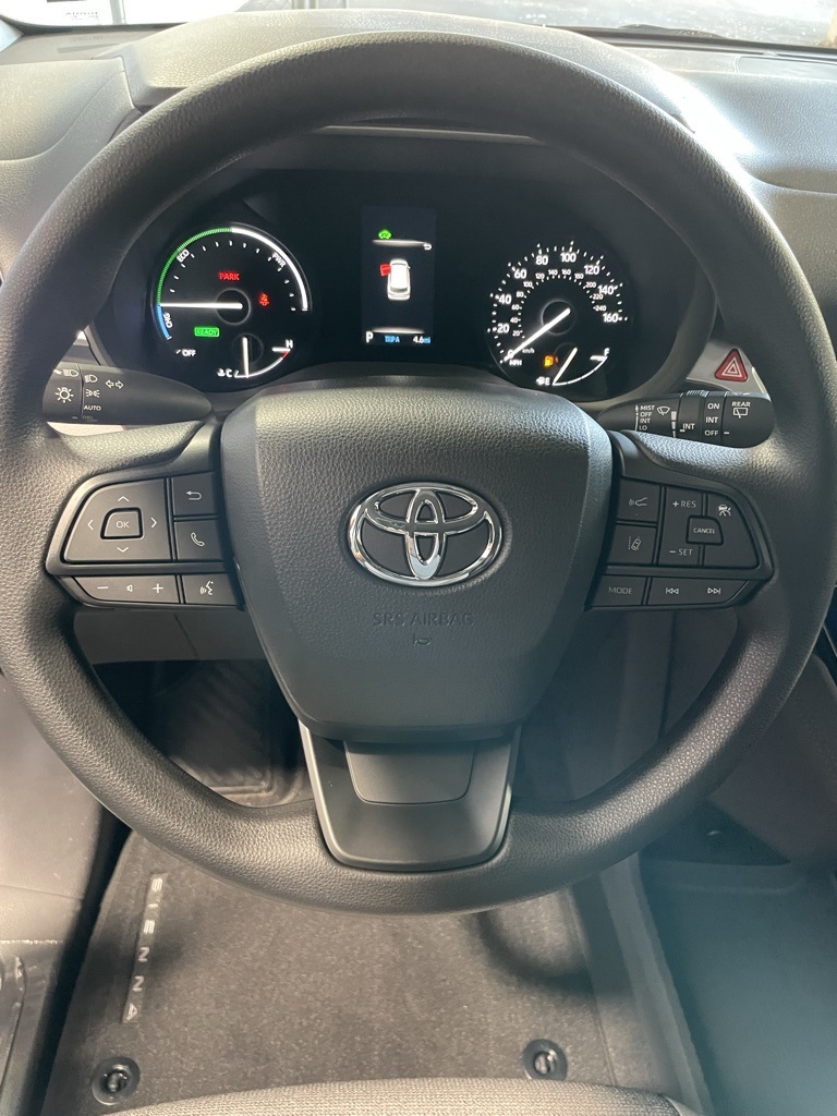 Thumbnail: 2025 Toyota Sienna - 30