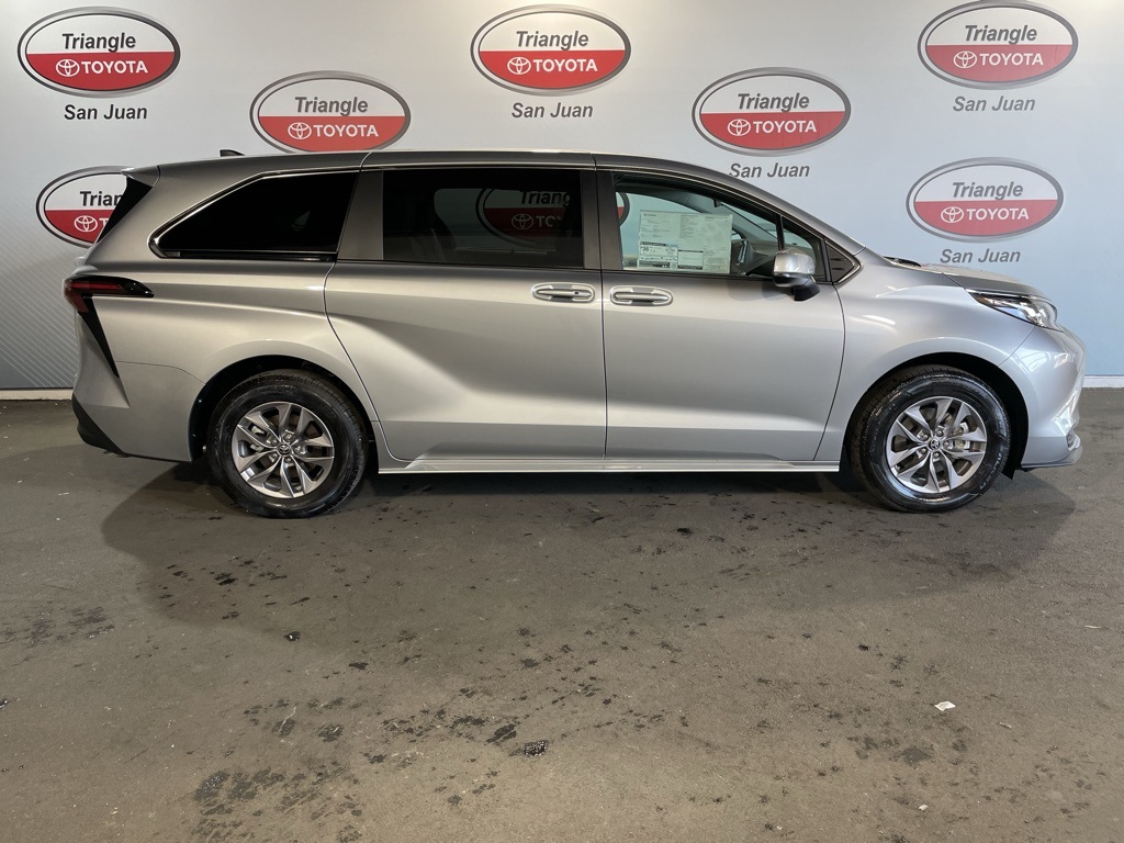 Thumbnail: 2025 Toyota Sienna - 6