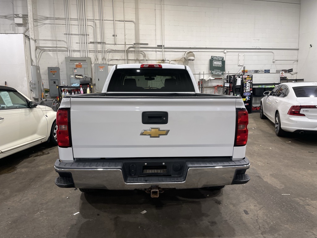 2016 Chevrolet Silverado 1500 LT photo 3