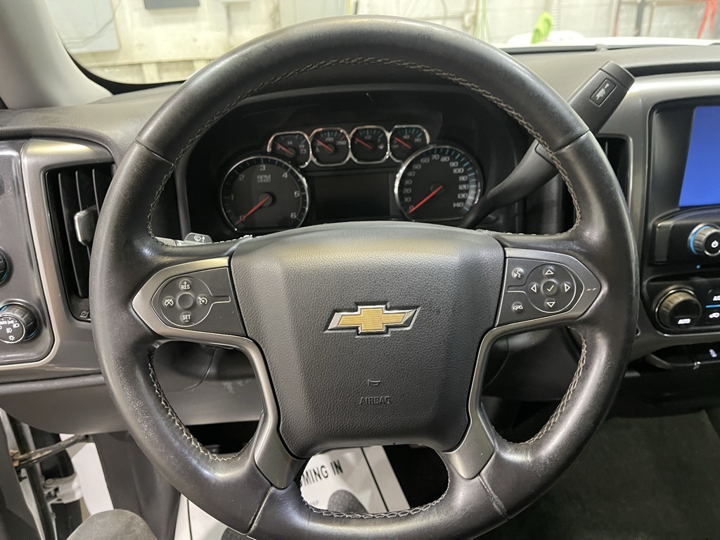 2016 Chevrolet Silverado 1500 LT photo 4