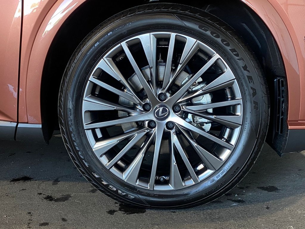 Thumbnail: 2025 Lexus RX - 4