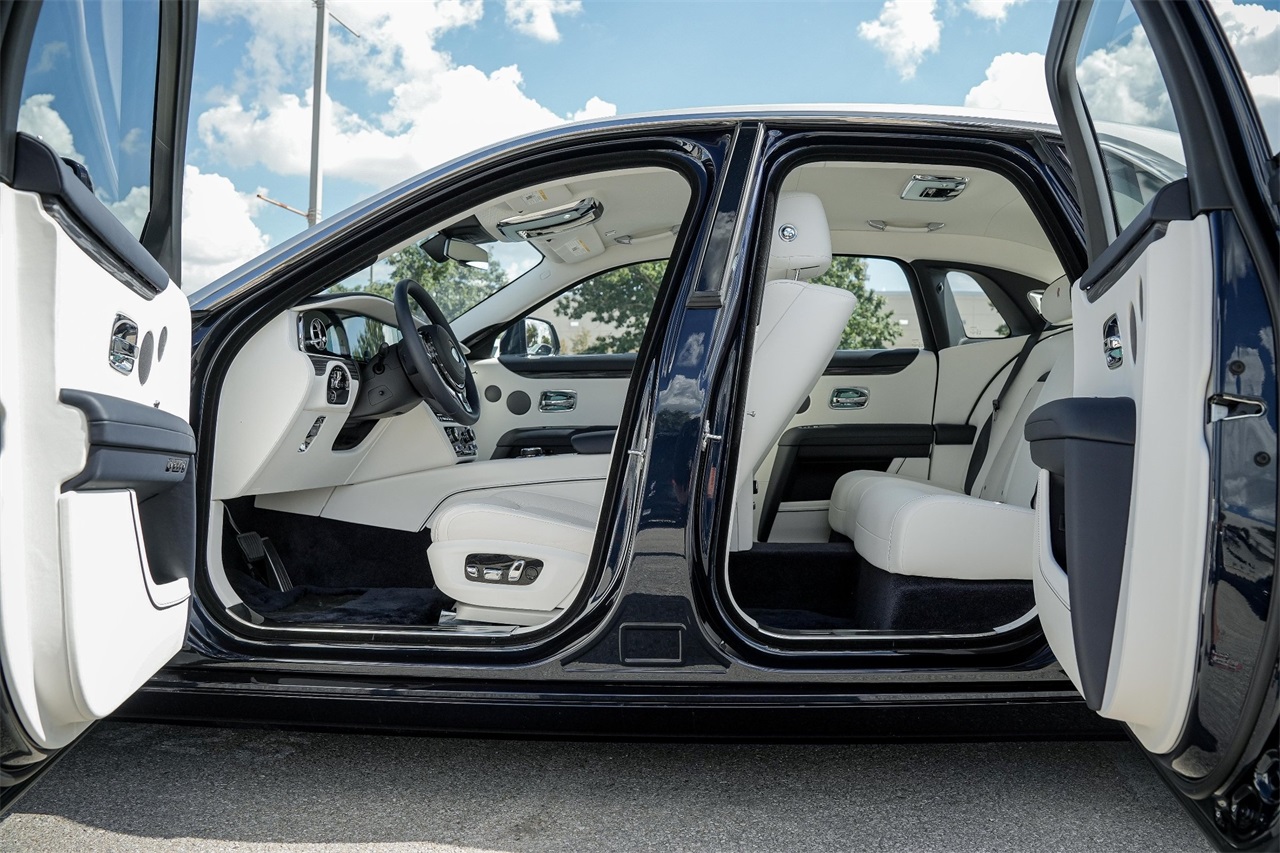 New Car 2025 Rolls-royce Ghost  Base For Sale Under $430,000 In Austin, Texas