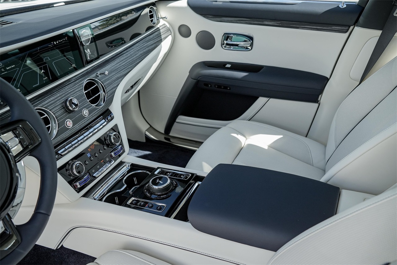 New Car 2025 Rolls-royce Ghost  Base For Sale Under $430,000 In Austin, Texas