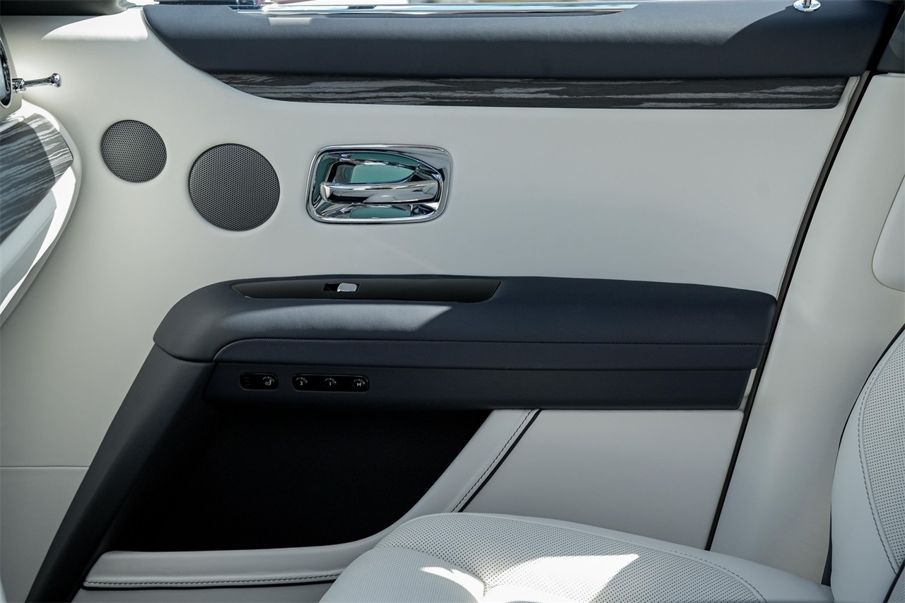 New Car 2025 Rolls-royce Ghost  Base For Sale Under $430,000 In Austin, Texas