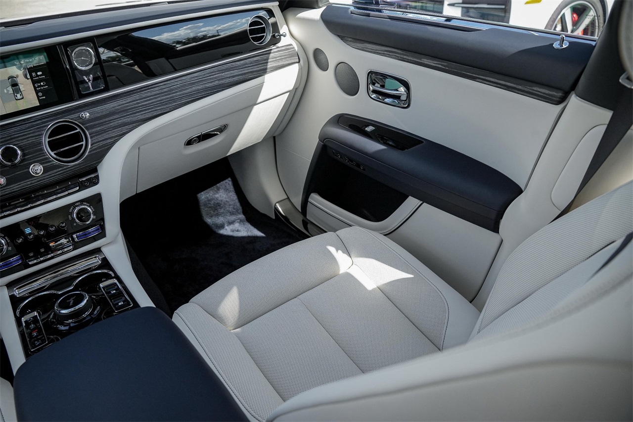 New Car 2025 Rolls-royce Ghost  Base For Sale Under $430,000 In Austin, Texas