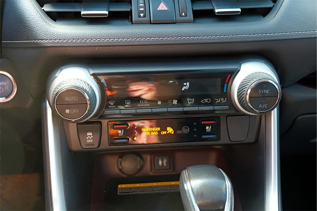 Used Car 2019 Toyota Rav4 Hybrid  Limited For Sale Under $25,000 In Austin, Texas