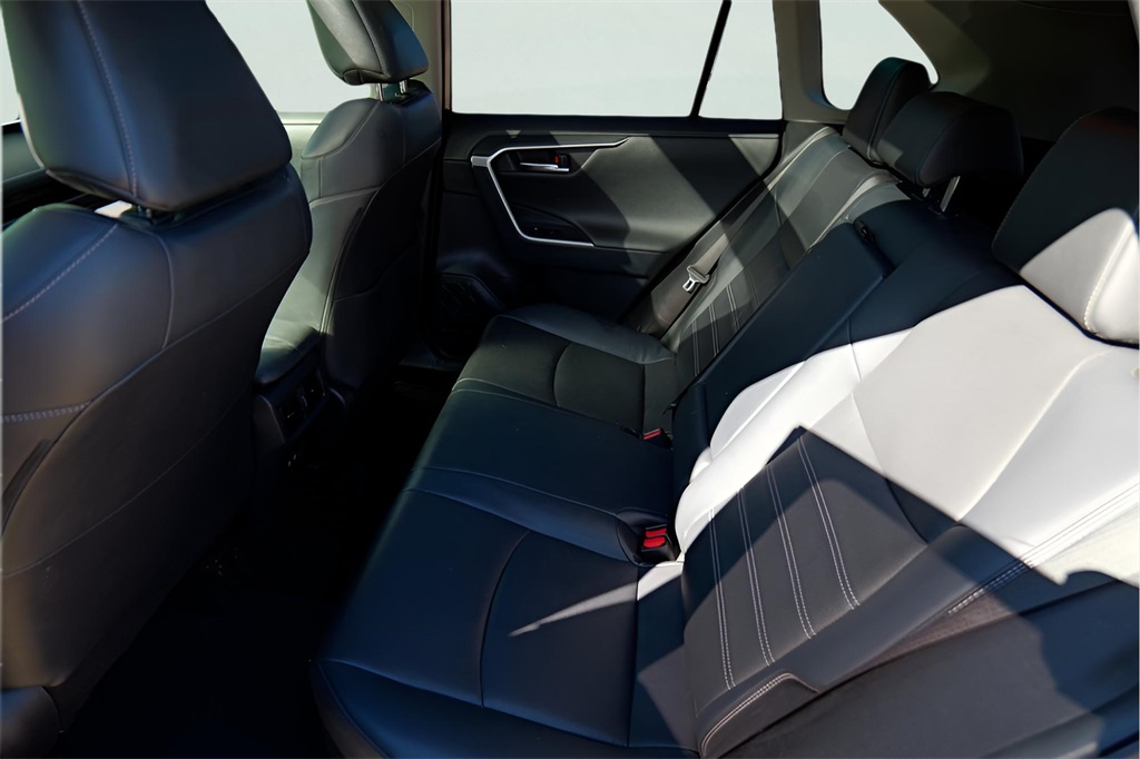 Used Car 2019 Toyota Rav4 Hybrid  Limited For Sale Under $25,000 In Austin, Texas