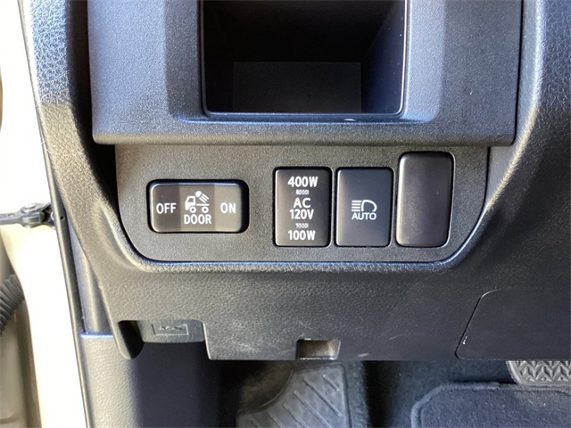 Used Car 2018 Toyota Tacoma  Trd Off-road For Sale Under $35,000 In San Antonio, Texas