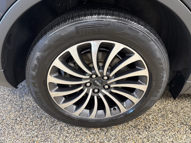 2020 Lincoln Aviator Reserve photo 23