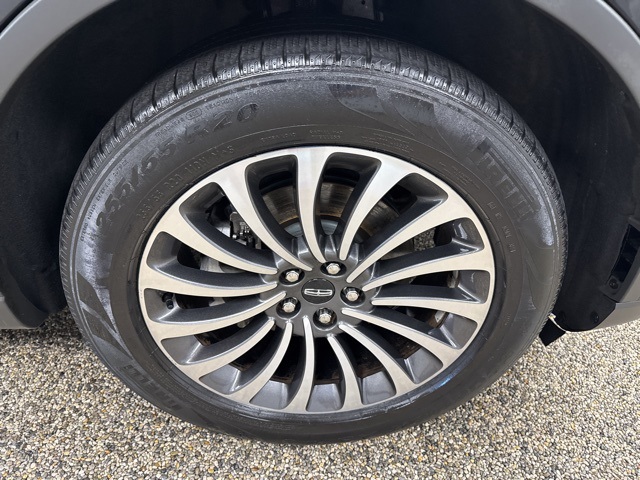 2020 Lincoln Aviator Reserve photo 24