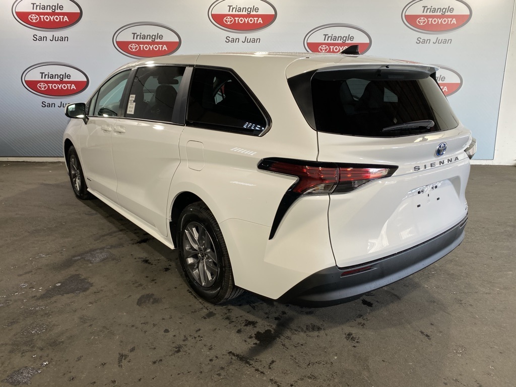Thumbnail: 2025 Toyota Sienna - 6