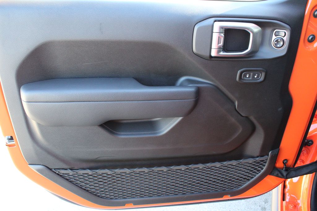 Used Car 2023 Jeep Gladiator  Sport For Sale Under $50,000 In Austin, Texas