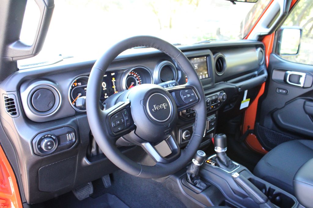 Used Car 2023 Jeep Gladiator  Sport For Sale Under $50,000 In Austin, Texas