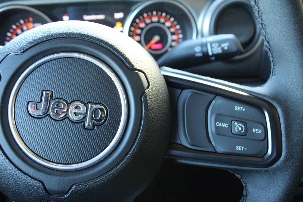 Used Car 2023 Jeep Gladiator  Sport For Sale Under $50,000 In Austin, Texas