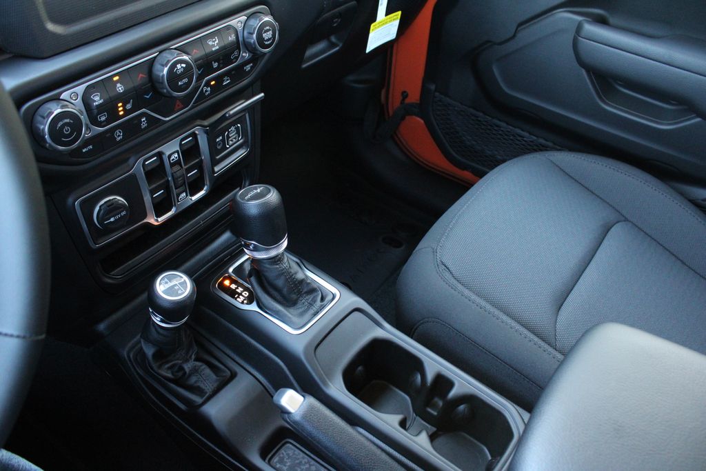 Used Car 2023 Jeep Gladiator  Sport For Sale Under $50,000 In Austin, Texas