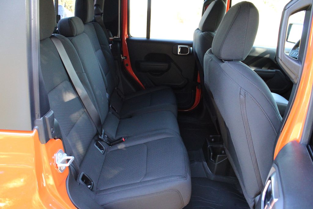 Used Car 2023 Jeep Gladiator  Sport For Sale Under $50,000 In Austin, Texas