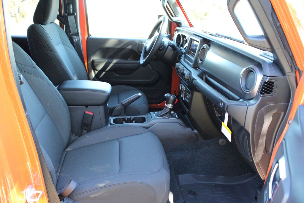 Used Car 2023 Jeep Gladiator  Sport For Sale Under $50,000 In Austin, Texas