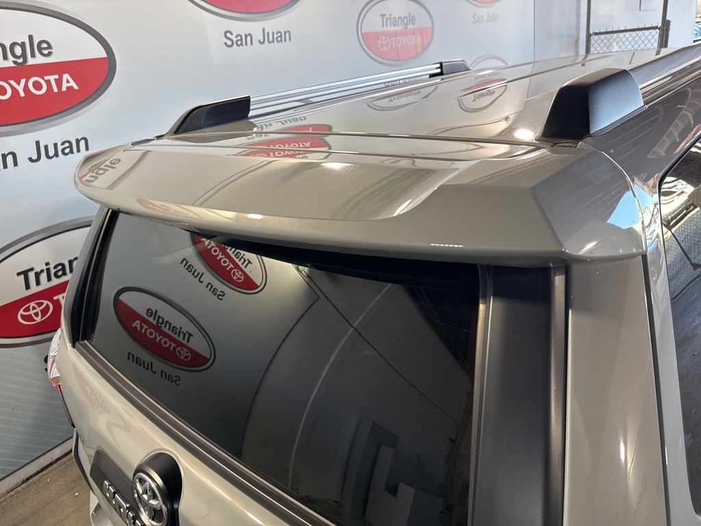 Thumbnail: 2017 Toyota 4Runner - 13