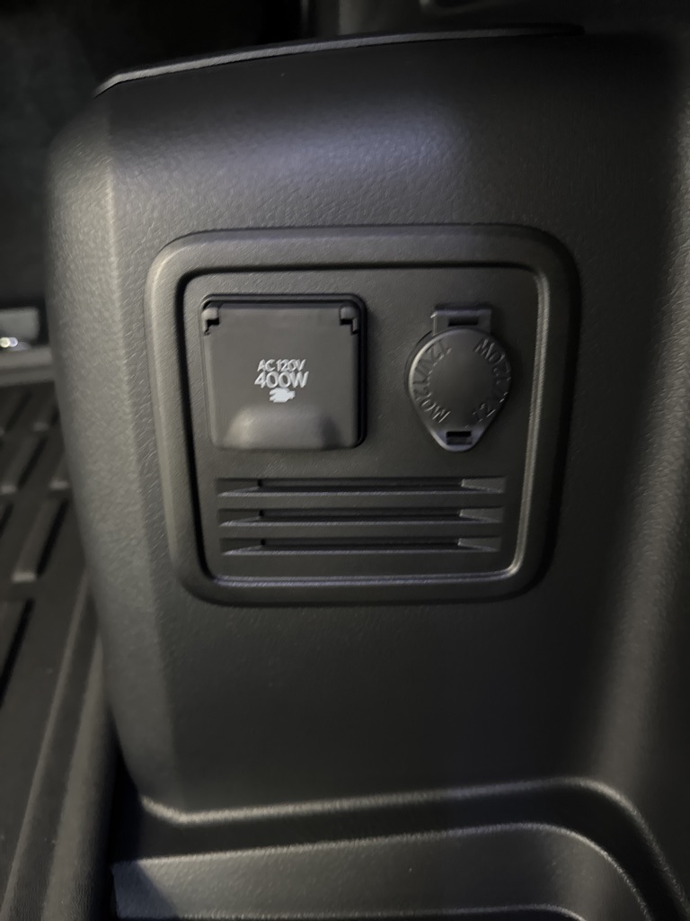 Thumbnail: 2017 Toyota 4Runner - 18