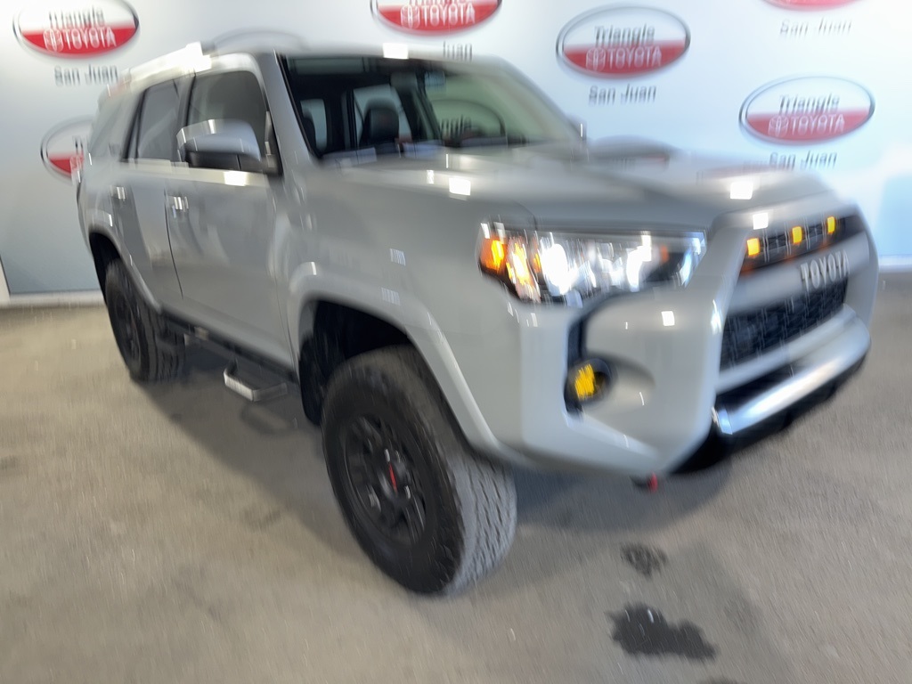 Thumbnail: 2017 Toyota 4Runner - 3