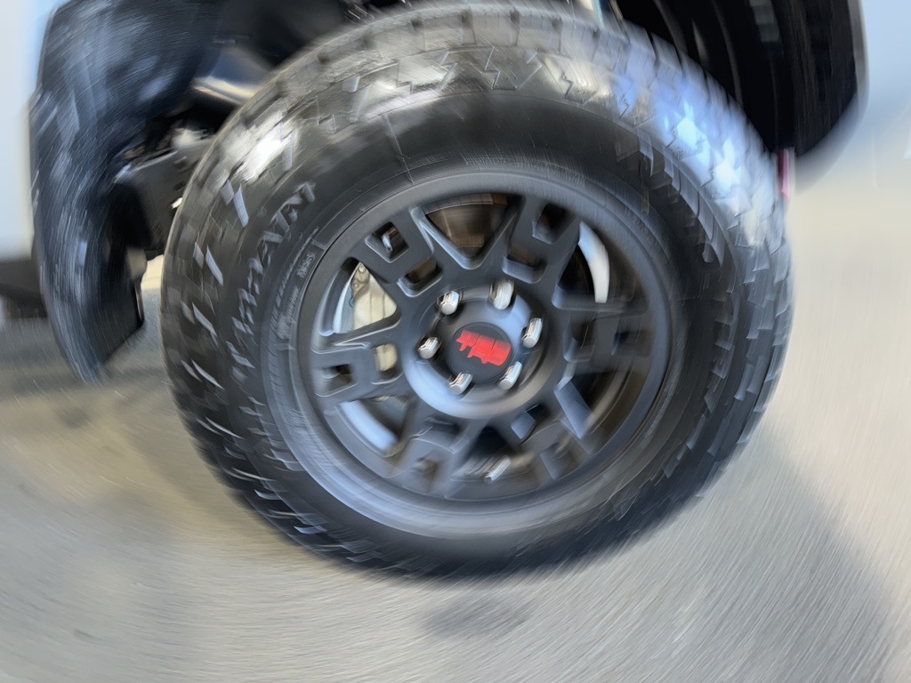 Thumbnail: 2017 Toyota 4Runner - 7