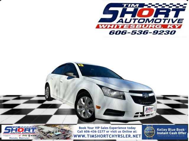 2013 Chevrolet Cruze LS Sedan FWD