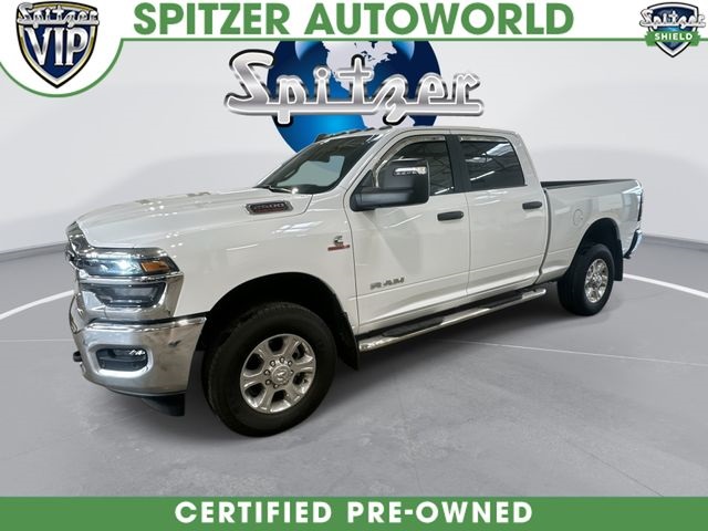 Bright White Clearcoat 2025 RAM 2500 Big Horn Crew Cab 4WD Pickup Truck Four-Wheel Drive 8-Speed Automatic