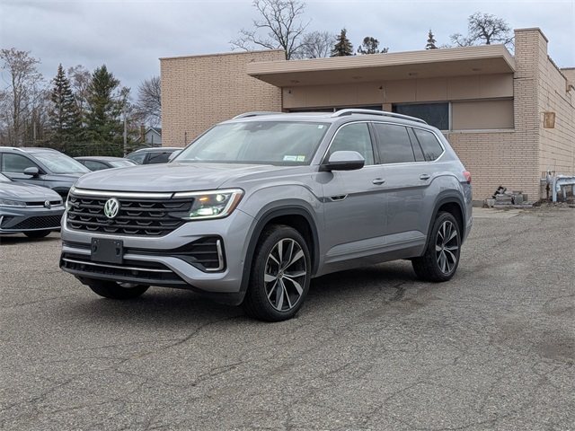 2024 Volkswagen Atlas 2.0T SEL Premium R-Line