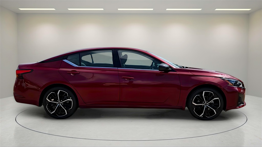 2025 Nissan Altima