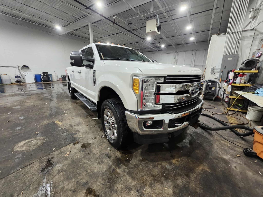 2017 Ford F-350 Super Duty Lariat