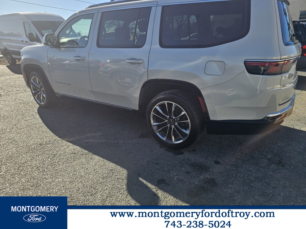 2022 Jeep Wagoneer Series III 4WD