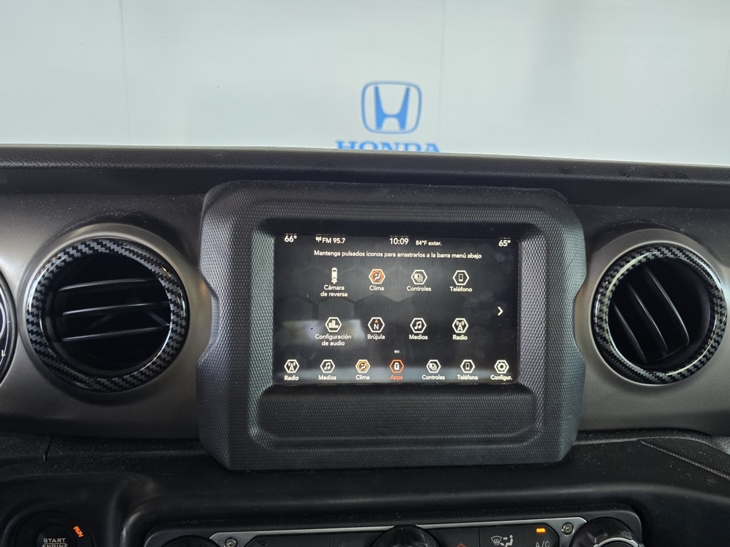 Thumbnail: 2021 Jeep Wrangler - 7