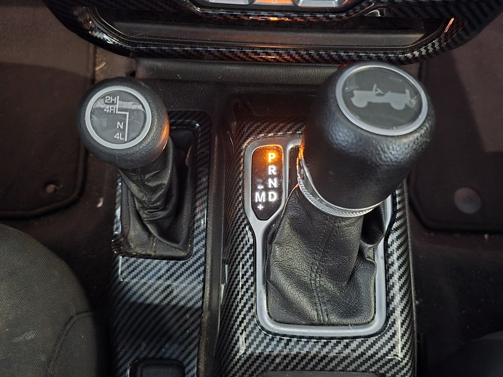 Thumbnail: 2021 Jeep Wrangler - 9