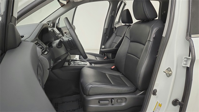 2020 Honda Pilot Touring White at Autostrade