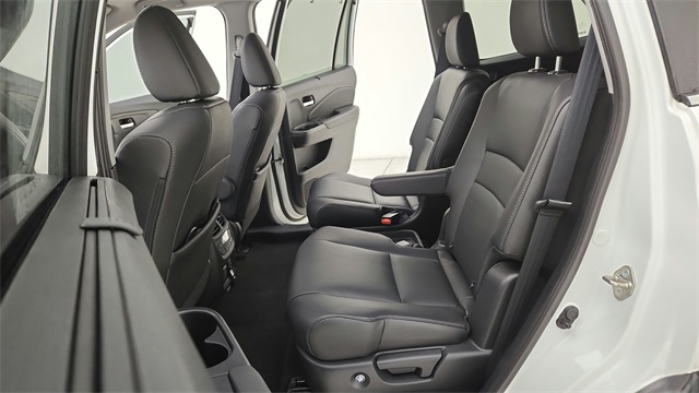 2020 Honda Pilot Touring White at Autostrade