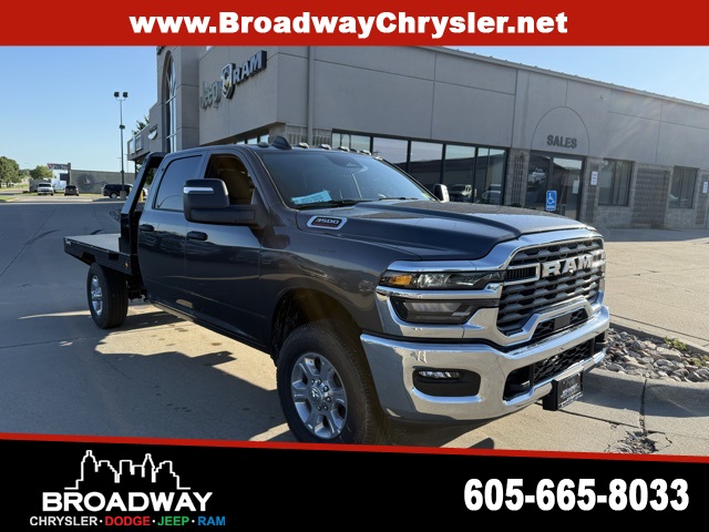 2025 RAM 3500 Chassis Tradesman Crew Cab LB 4WD