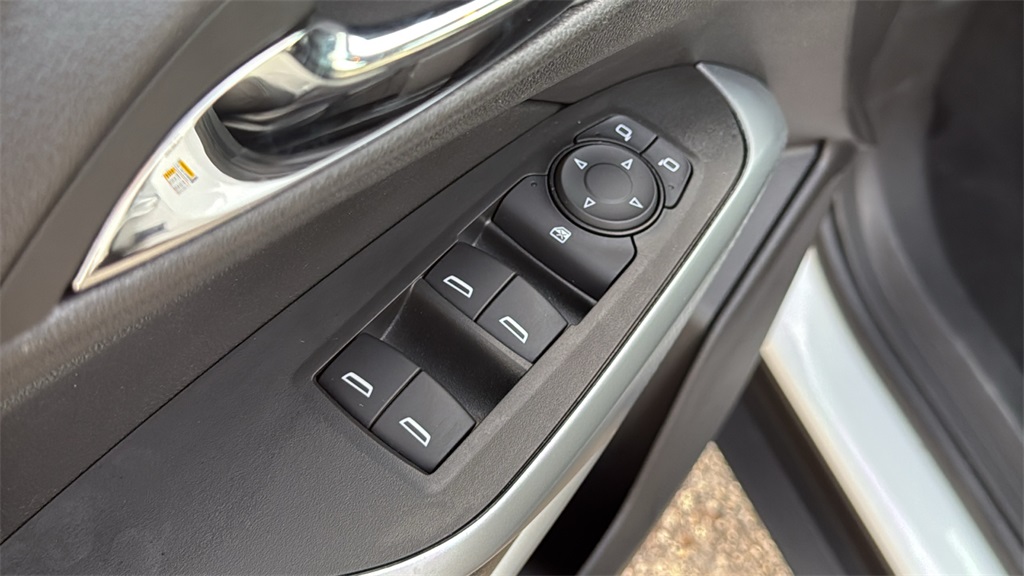 2025 Chevrolet Trax LS - 9