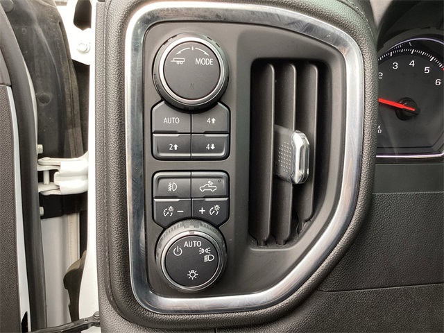 Used Car 2020 Chevrolet Silverado 1500  Rst For Sale Under $35,000 In San Antonio, Texas