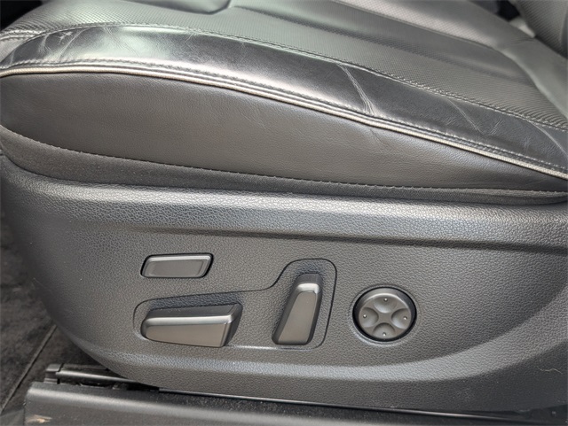 2021 Hyundai Palisade Calligraphy White at Community Toyota