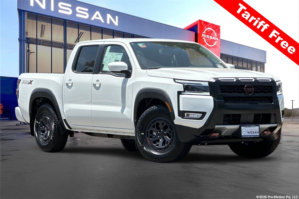 2025 Nissan Frontier PRO-X's photo