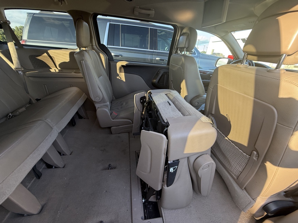 2016 Chrysler Town and Country