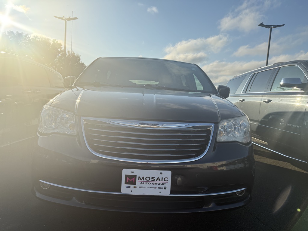 2016 Chrysler Town and Country