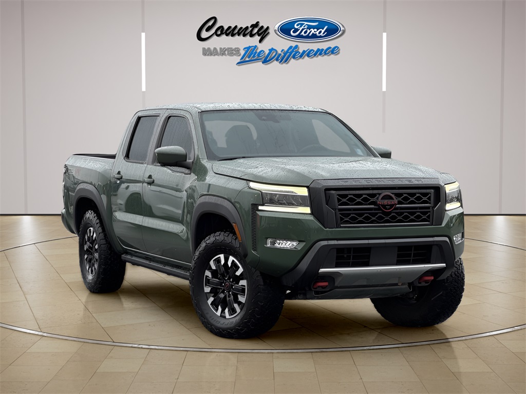 2022 Nissan Frontier PRO-4X Crew Cab 4WD