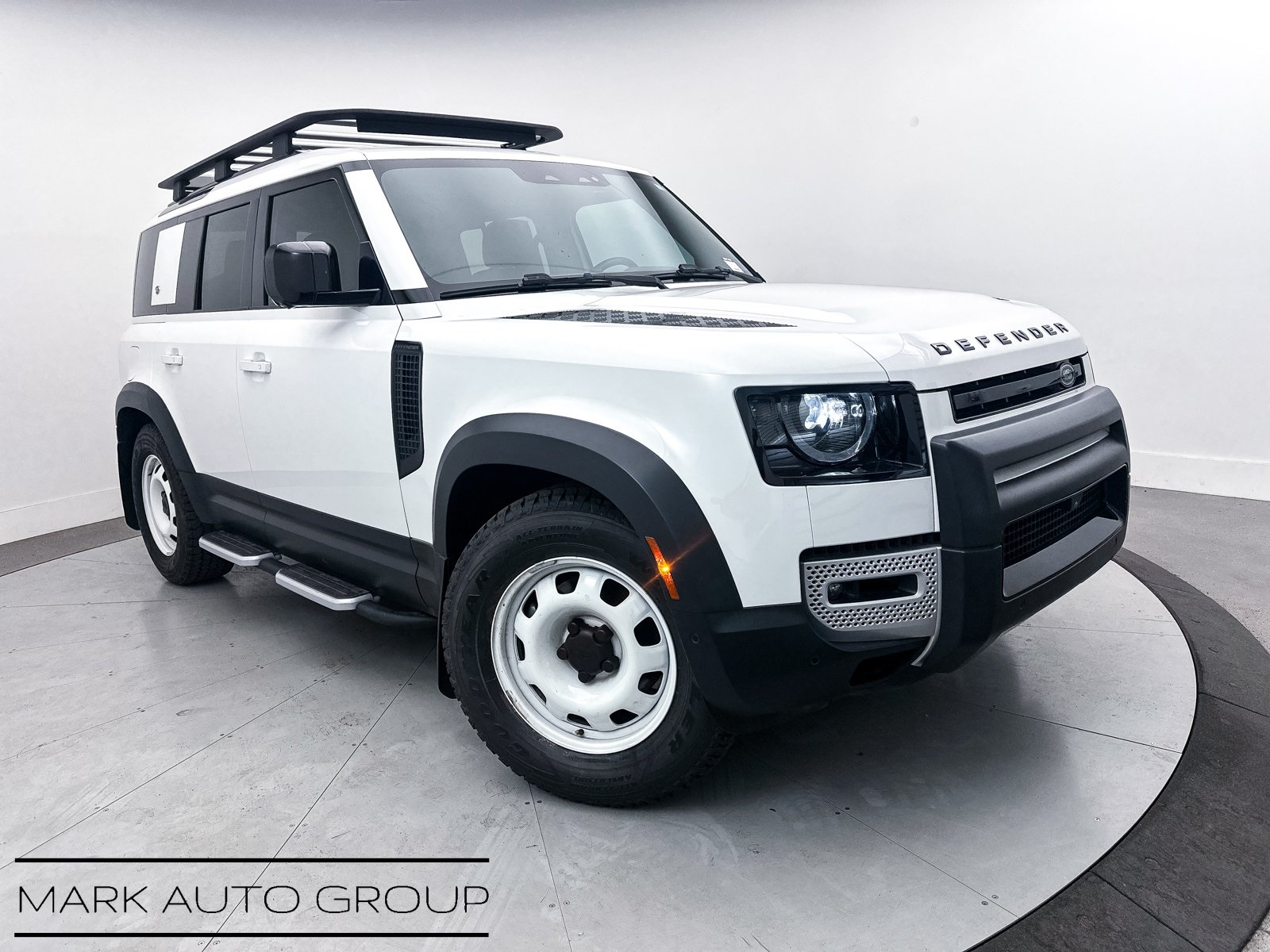 2023 Land Rover Defender 110 S