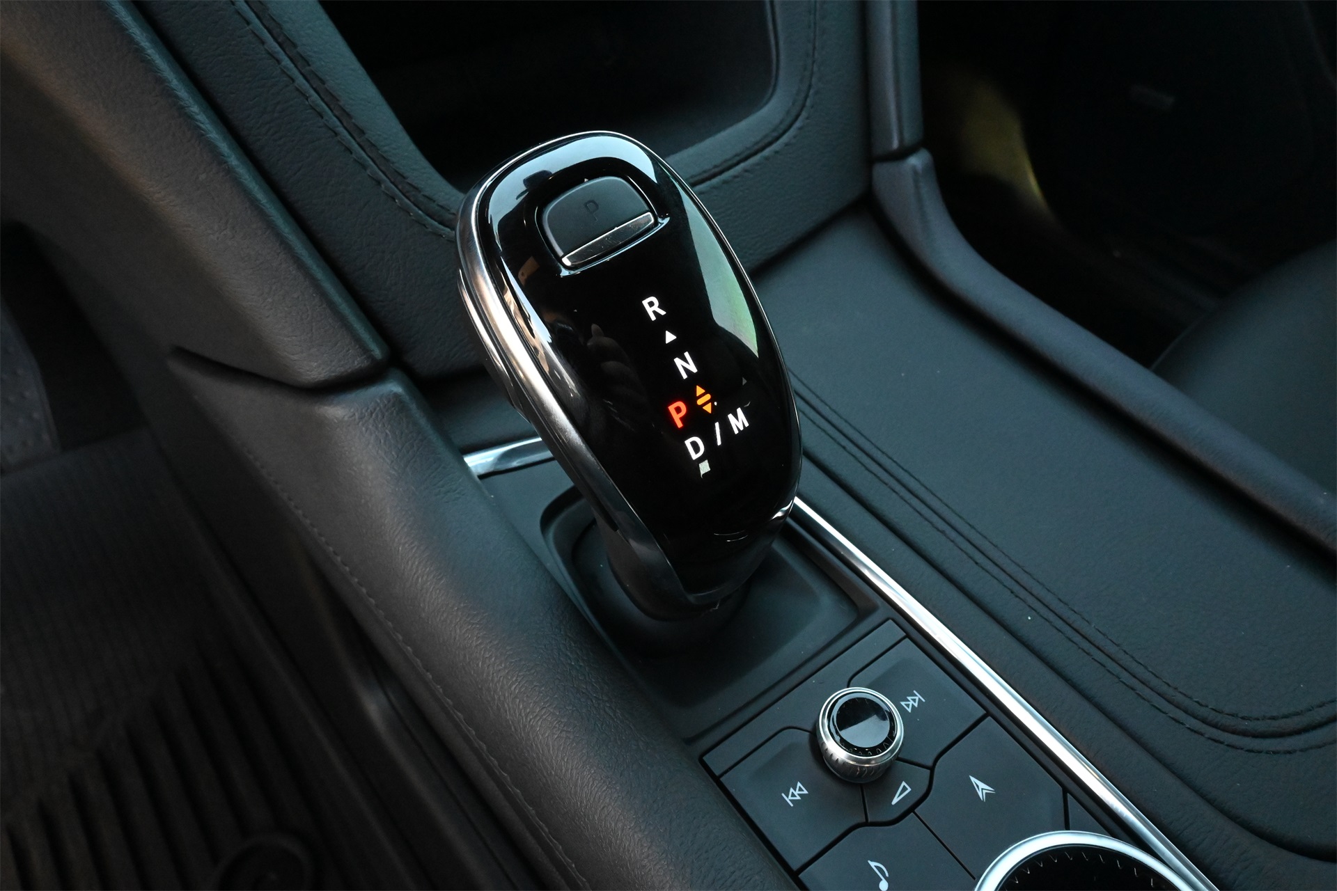 2025 Cadillac XT5 Premium Luxury Black at Classic Chevrolet Galveston