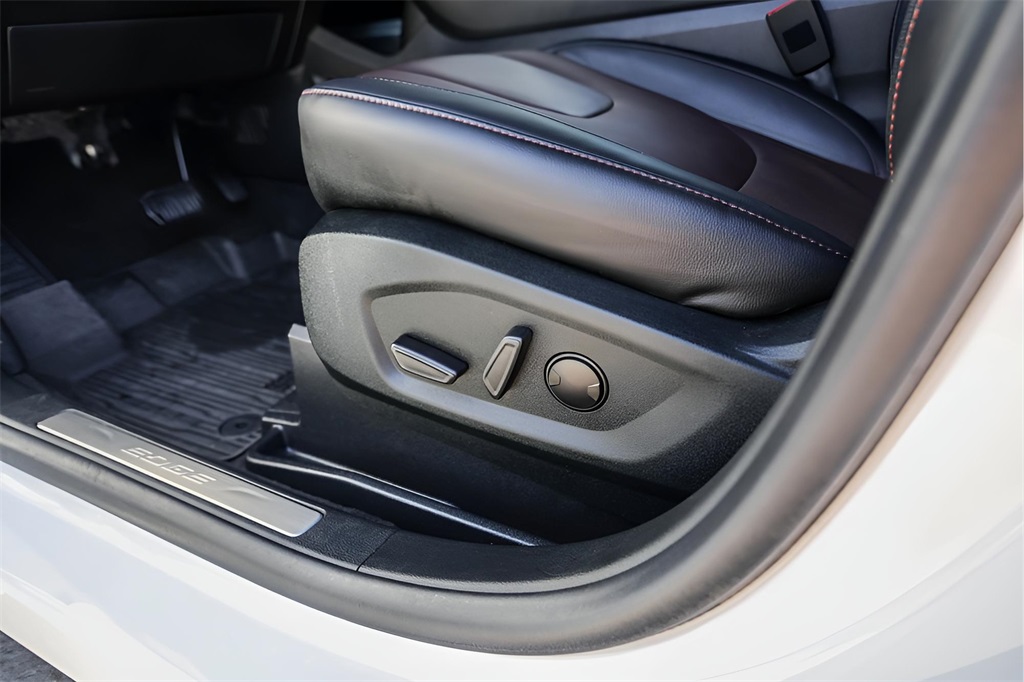 Used Car 2022 Ford Edge  Titanium For Sale Under $30,000 In Austin, Texas