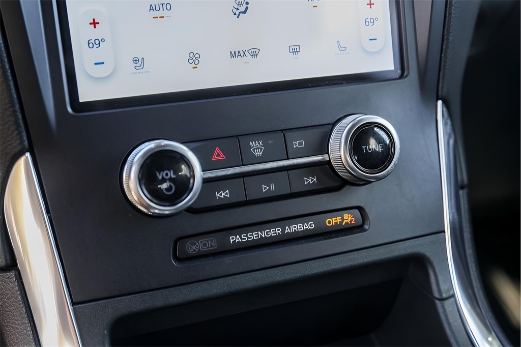 Used Car 2022 Ford Edge  Titanium For Sale Under $30,000 In Austin, Texas