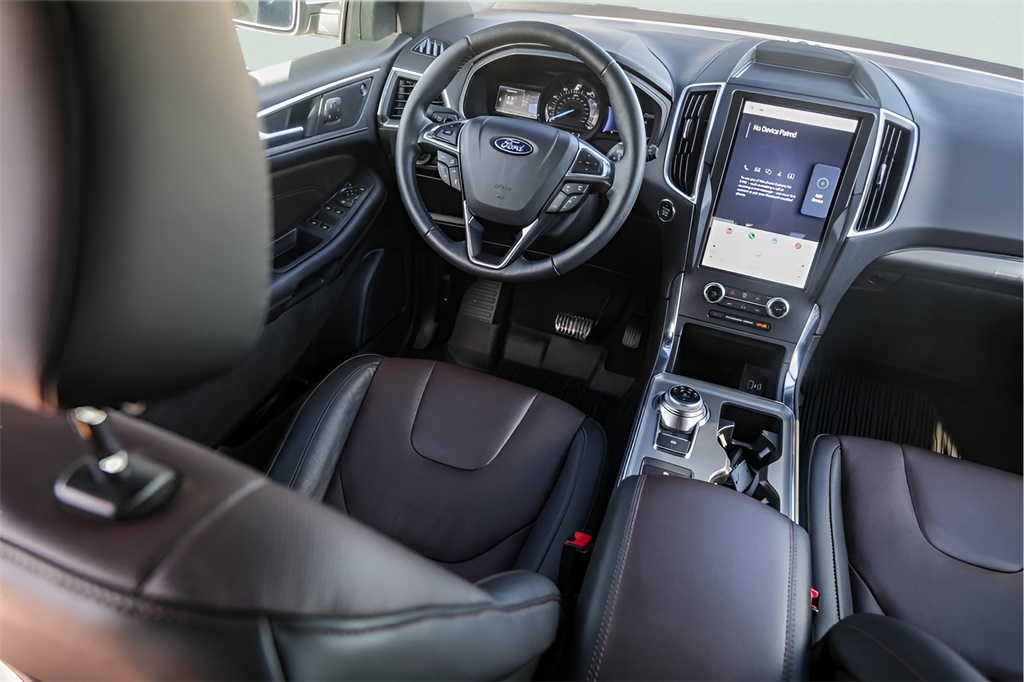 Used Car 2022 Ford Edge  Titanium For Sale Under $30,000 In Austin, Texas