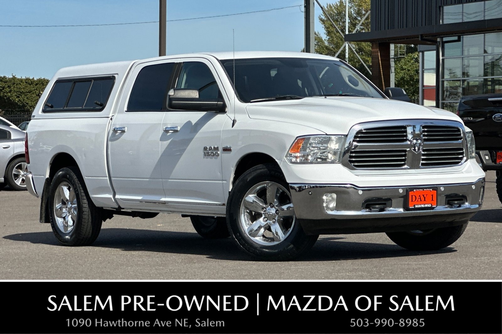 Bright White Clearcoat 2015 RAM 1500 Pickup Truck Four-Wheel Drive 8-Speed Automatic